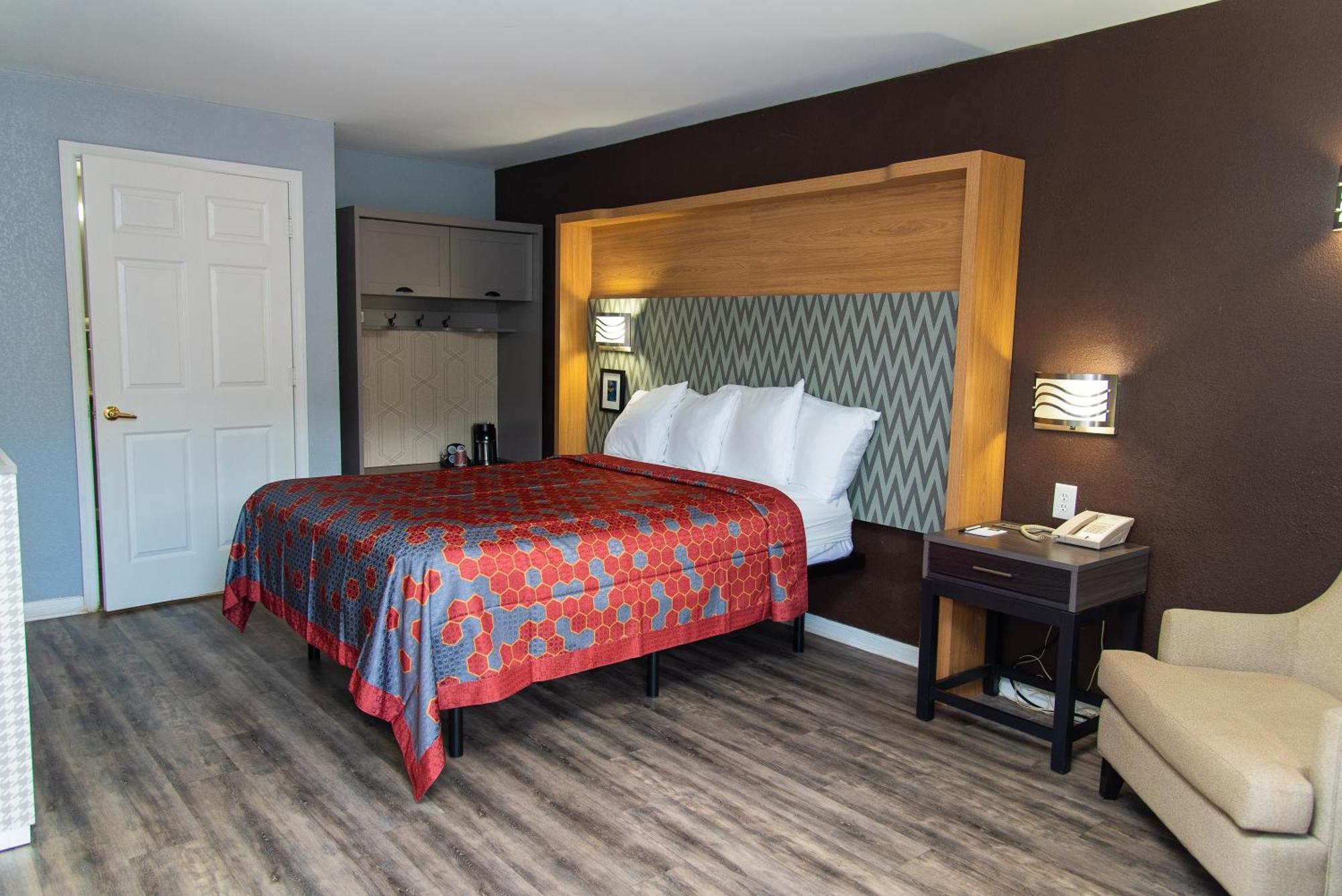 Columbus Inn And Suites ภายนอก รูปภาพ