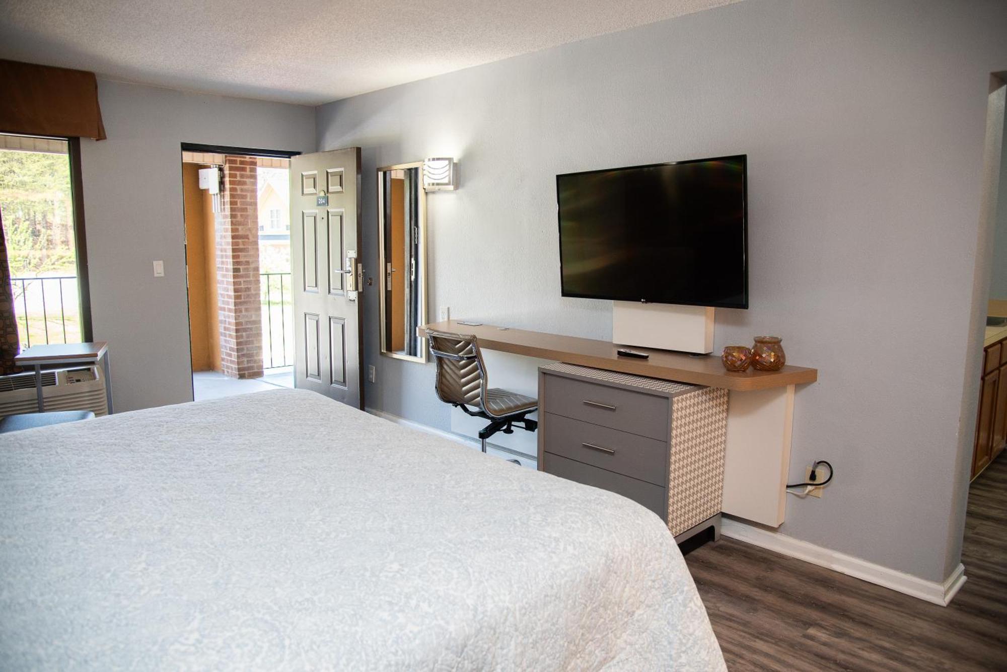 Columbus Inn And Suites ภายนอก รูปภาพ
